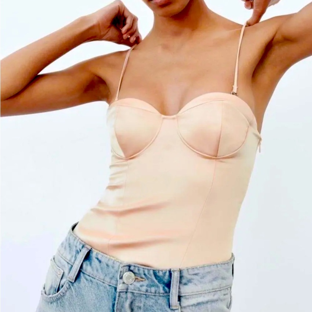 Zara SATIN EFFECT BUSTIER BODYSUIT
BEIGE-PINK - REF 4661/053 Removable straps